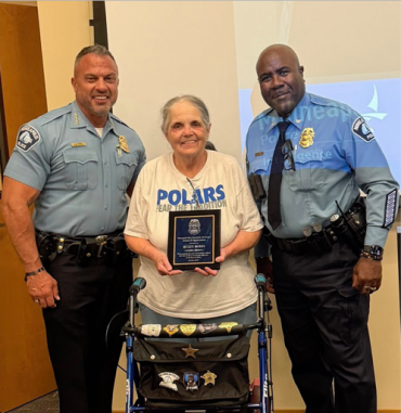 Mineapolis Police Department 4th Ward gives Awards of Appreciation